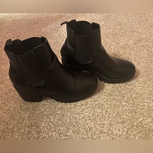 Tillys - Soda Black Boots